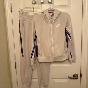 White Nike tracksuit size medium